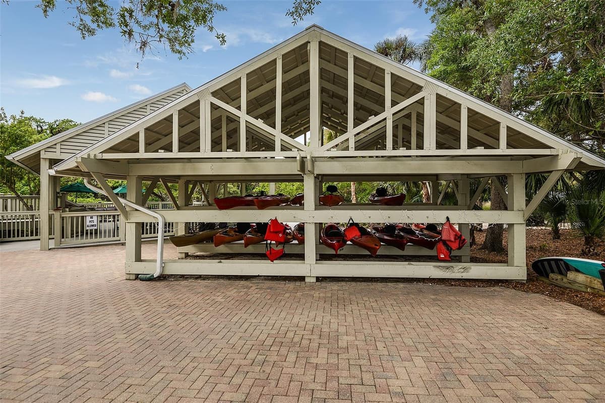 11540 VERANDAH PALM COURT — photo 30 of 41