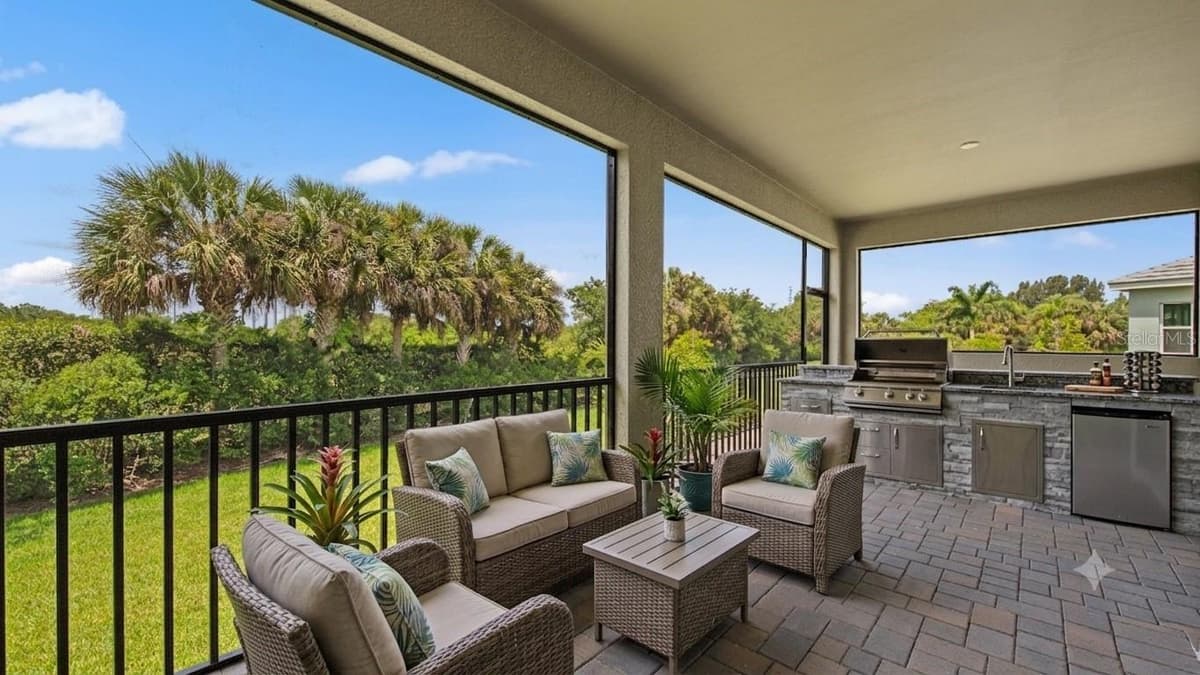 11540 VERANDAH PALM COURT — photo 5 of 41