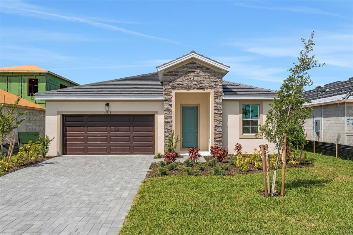 16938 SQUIRREL BRANCH LANE — photo 3 of 44