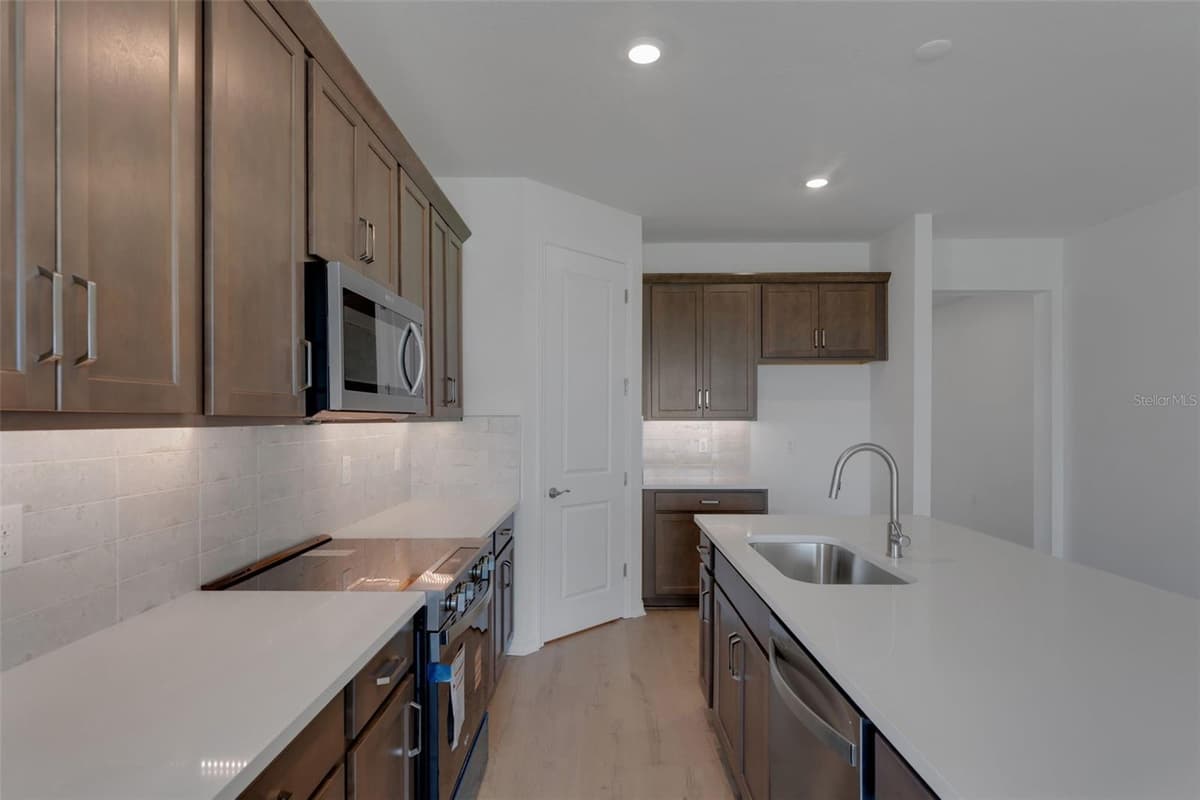 16938 SQUIRREL BRANCH LANE — photo 18 of 44