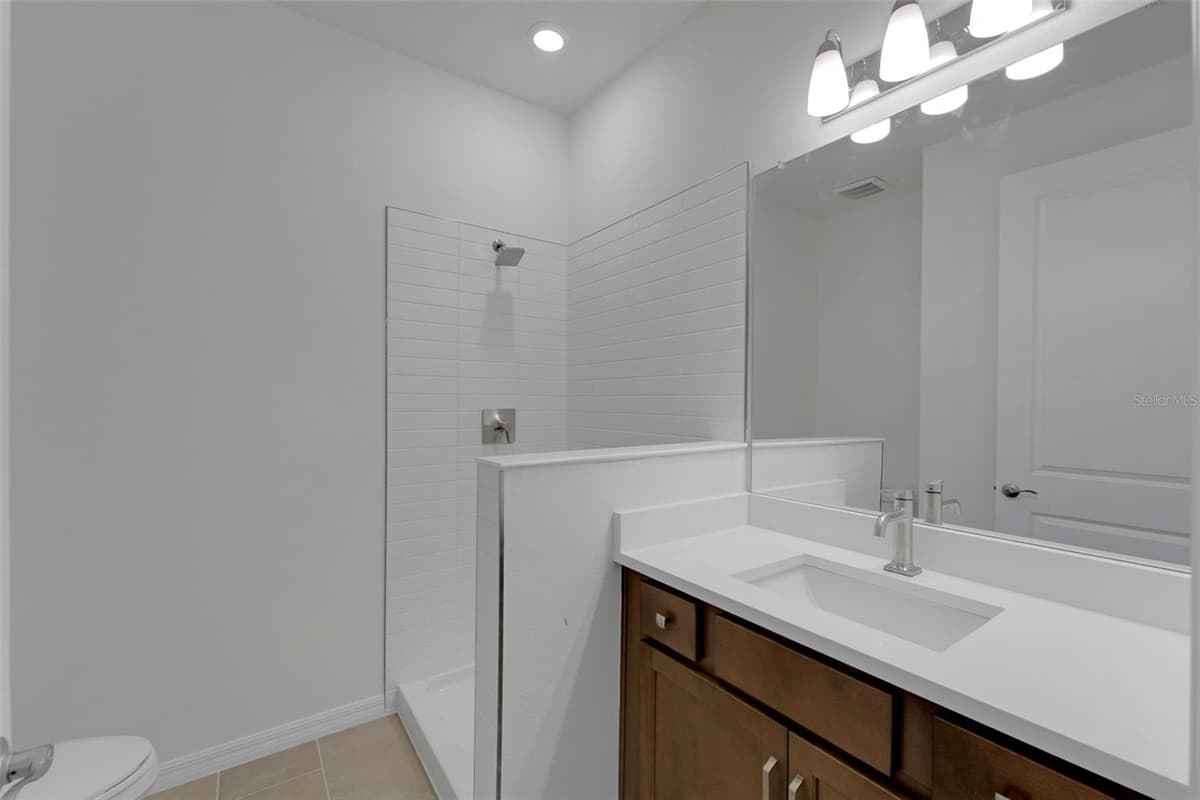 16938 SQUIRREL BRANCH LANE — photo 10 of 44