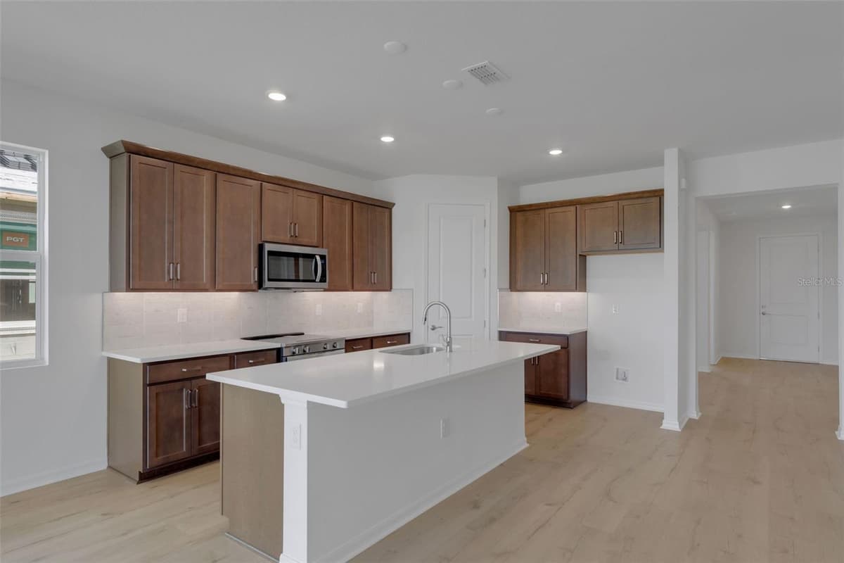 16938 SQUIRREL BRANCH LANE — photo 16 of 44