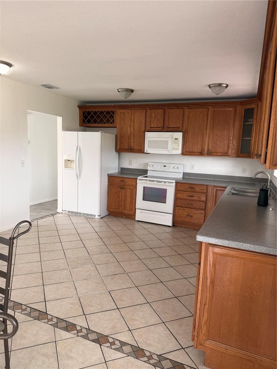 731 24TH STREET — photo 7 of 12