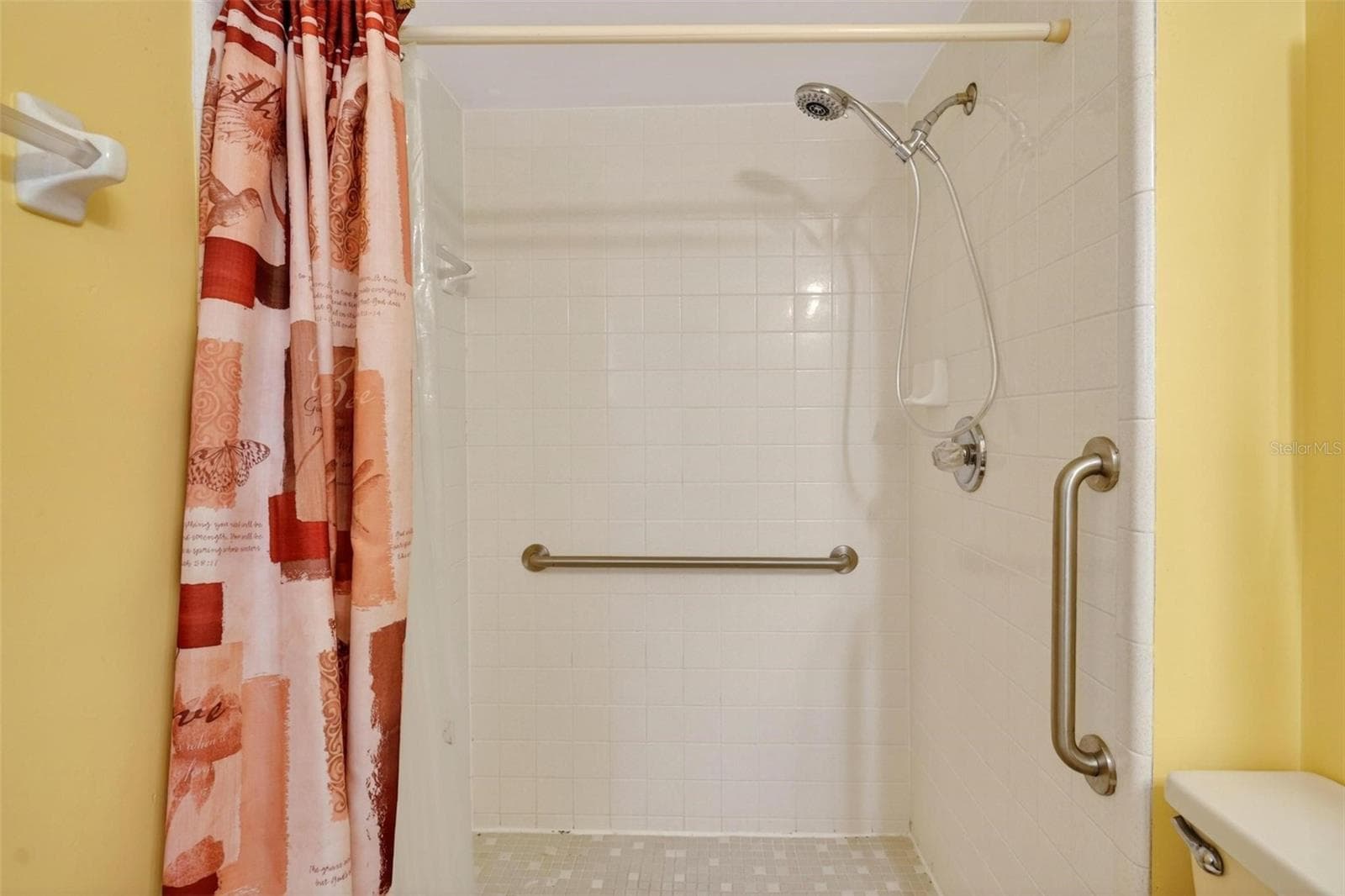 1047 SAMMS AVENUE — photo 38 of 51
