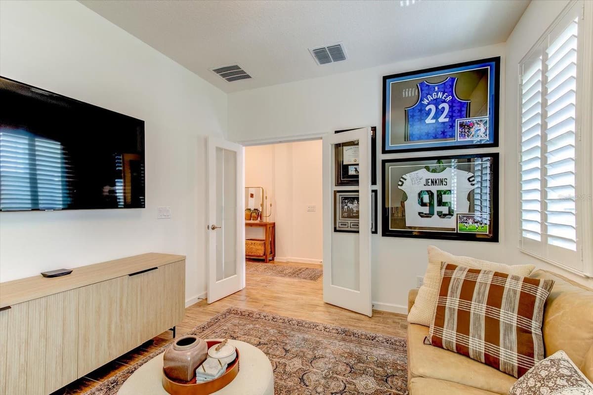 2403 NATOMA BOULEVARD — photo 7 of 38