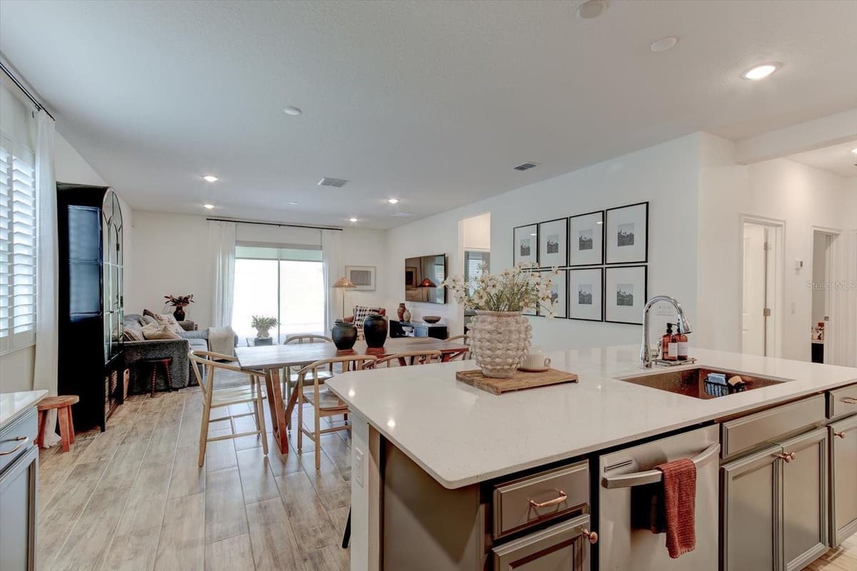 2403 NATOMA BOULEVARD — photo 14 of 38