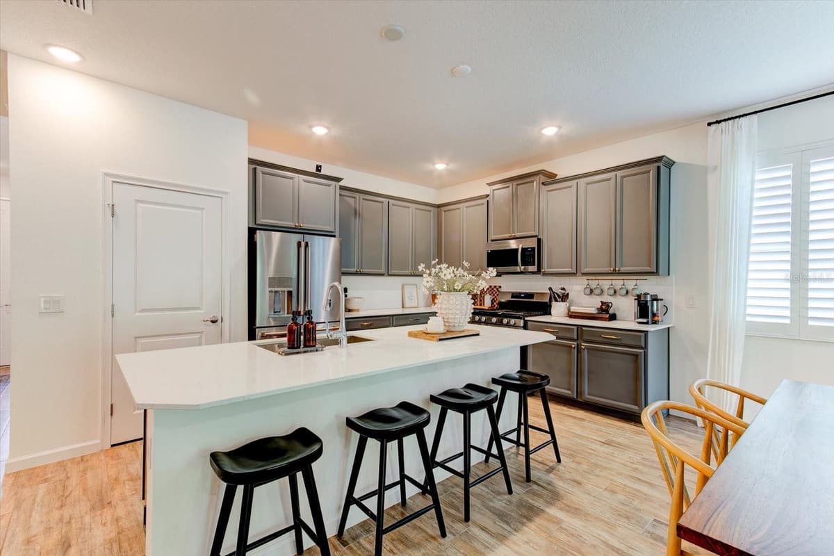 2403 NATOMA BOULEVARD — photo 11 of 38