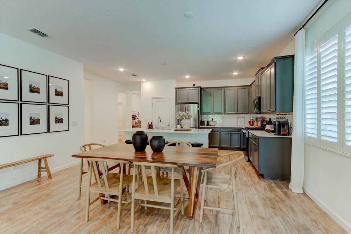 2403 NATOMA BOULEVARD — photo 9 of 38