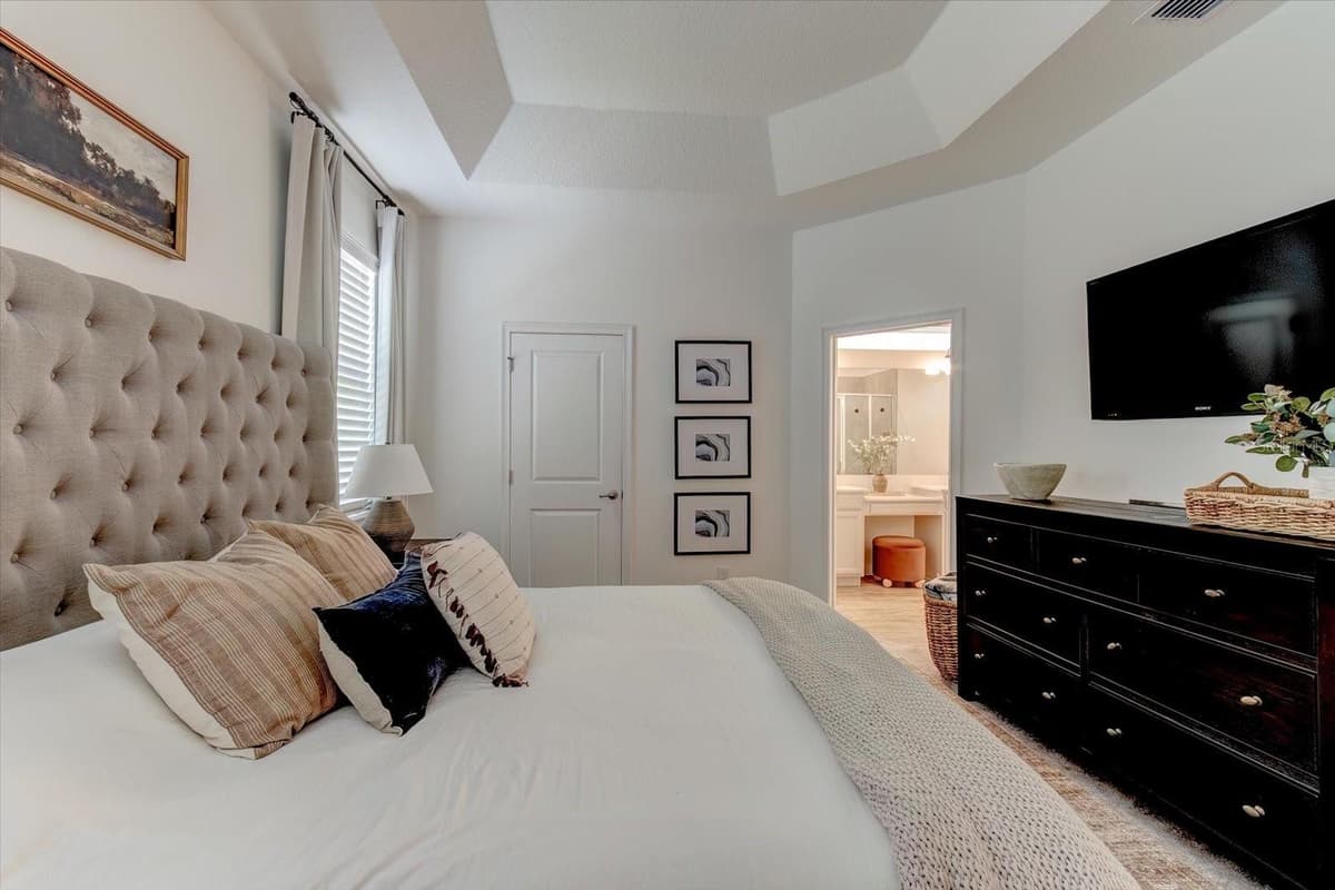 2403 NATOMA BOULEVARD — photo 17 of 38