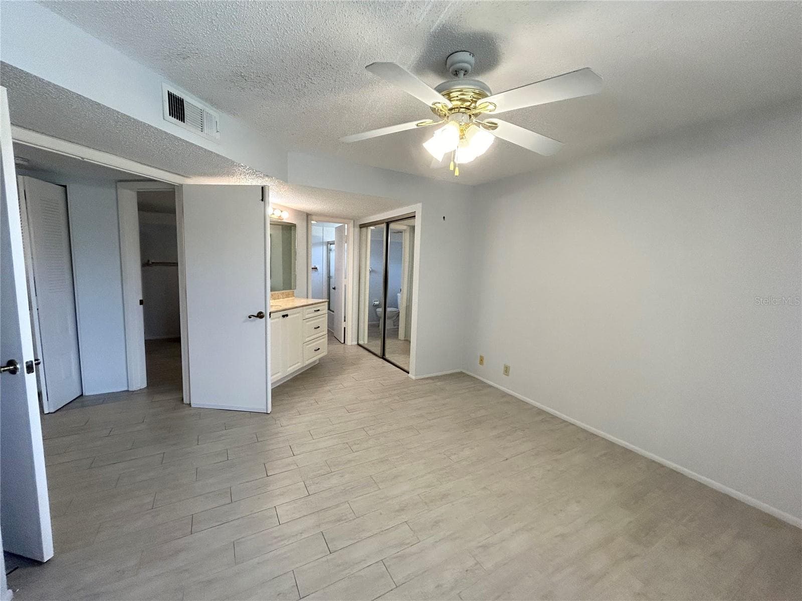 19505 QUESADA AVENUE — photo 23 of 47