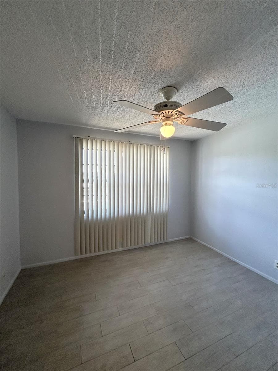 19505 QUESADA AVENUE — photo 28 of 47