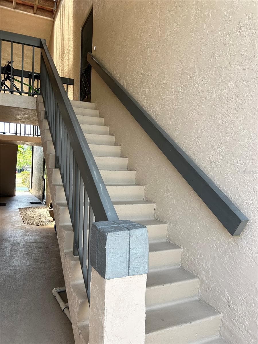 19505 QUESADA AVENUE — photo 4 of 47