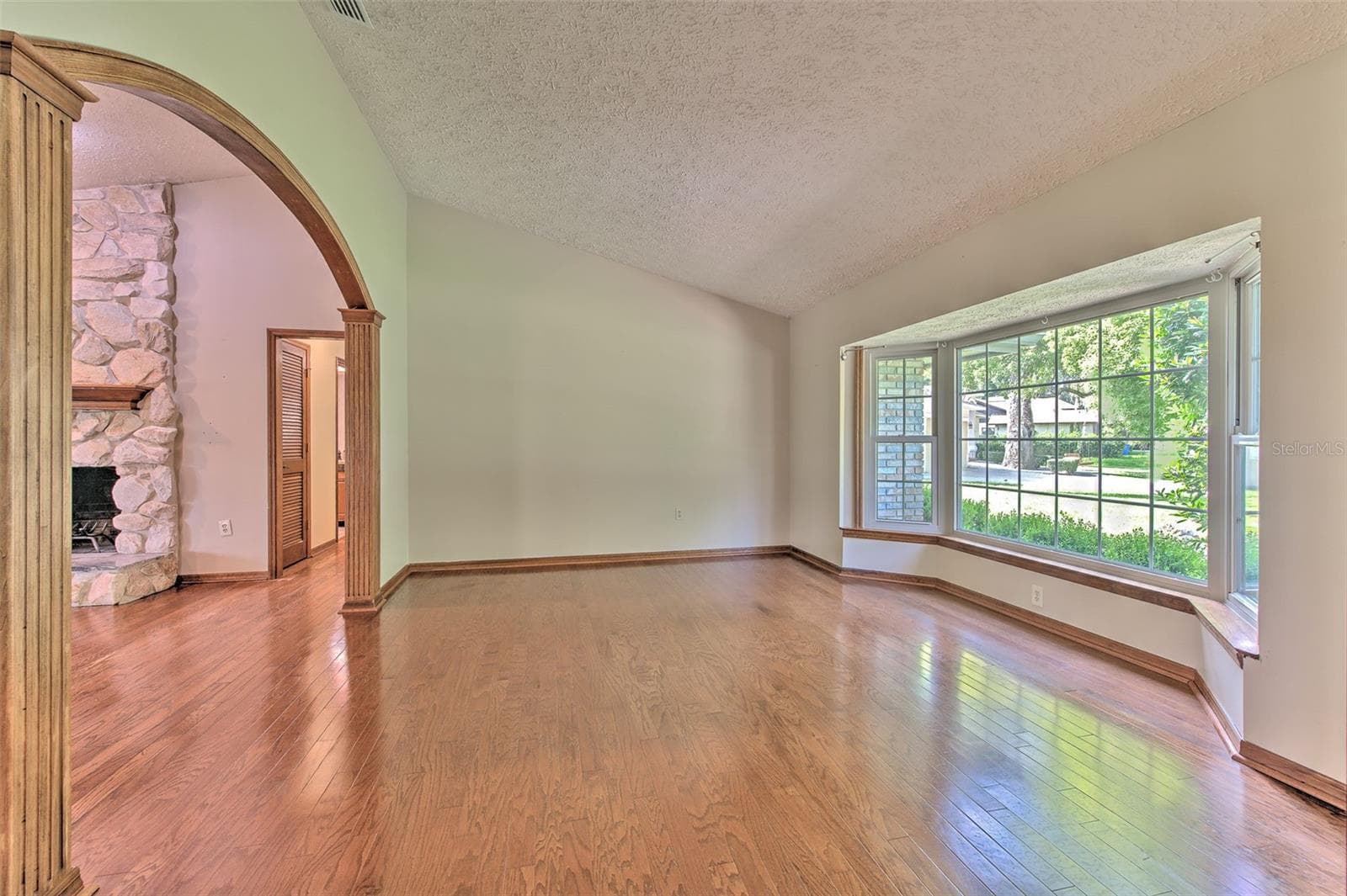2102 WHITLOCK PLACE — photo 7 of 45
