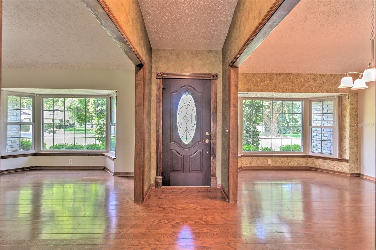 2102 WHITLOCK PLACE — photo 3 of 45
