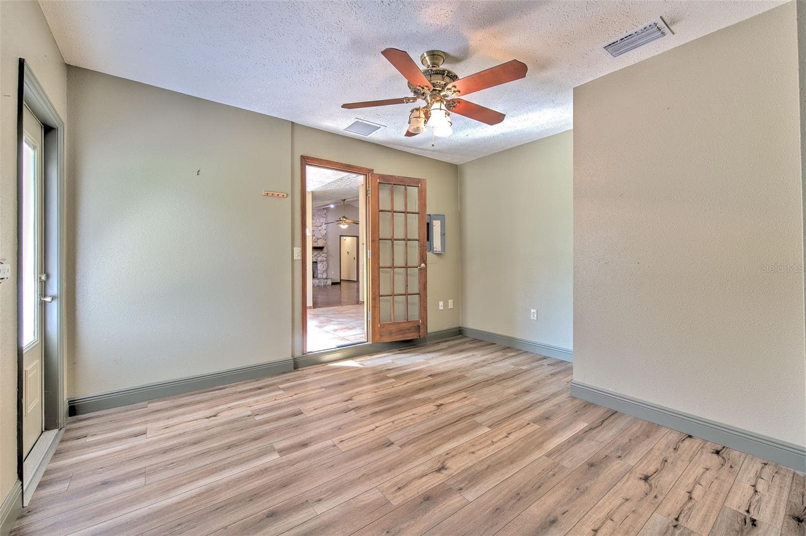 2102 WHITLOCK PLACE — photo 17 of 45