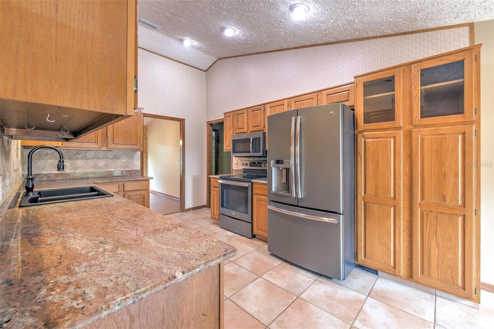 2102 WHITLOCK PLACE — photo 14 of 45