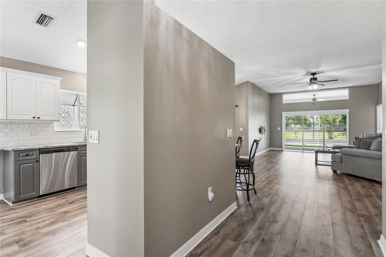 14443 MIDDLE FAIRWAY DRIVE — photo 11 of 85