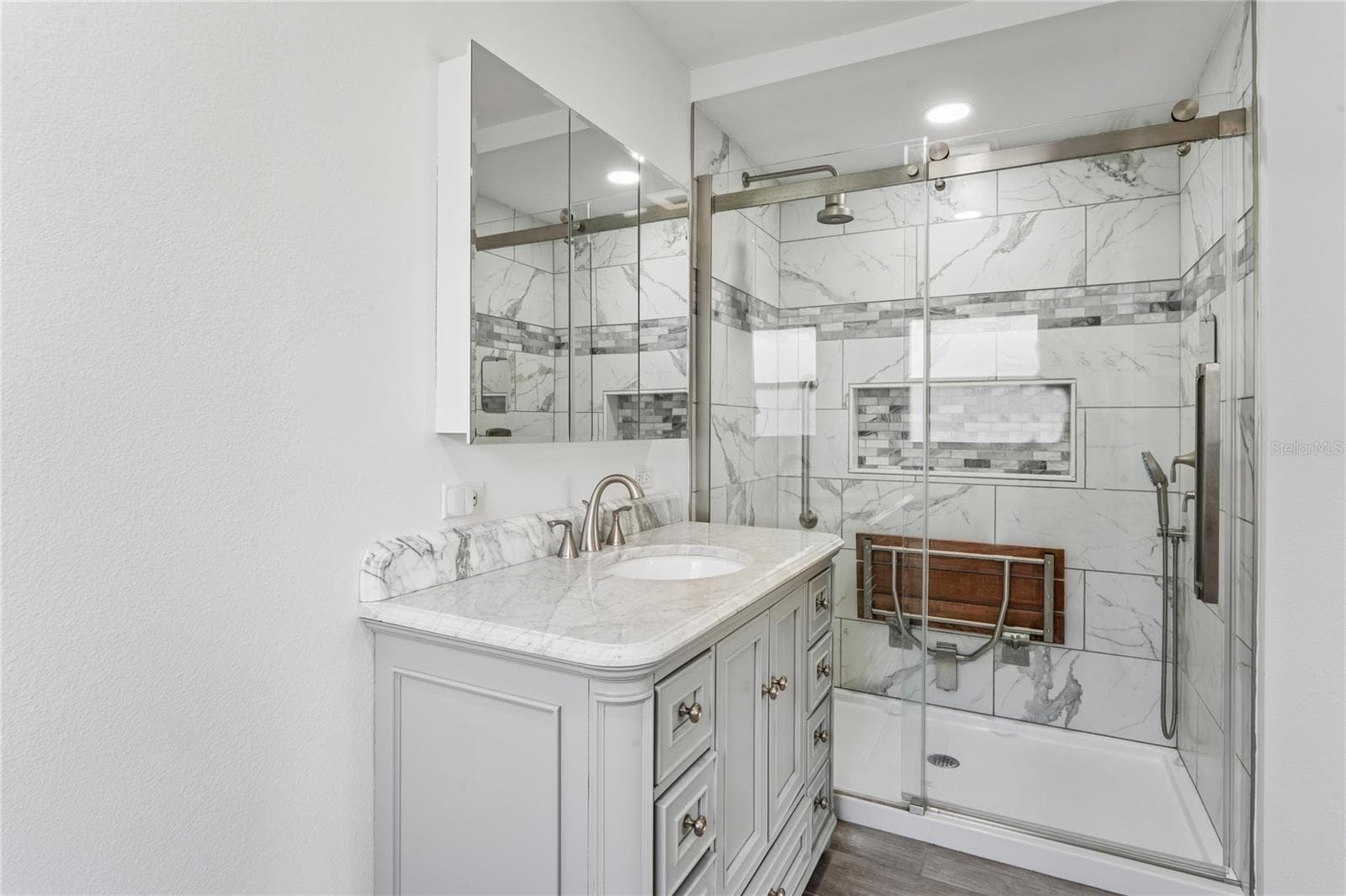 14443 MIDDLE FAIRWAY DRIVE — photo 4 of 85