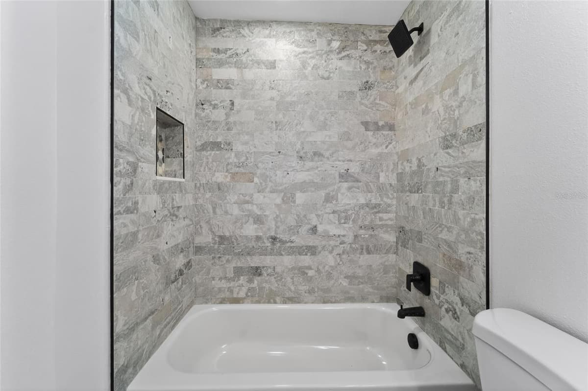4810 DEL RIO WAY — photo 25 of 64