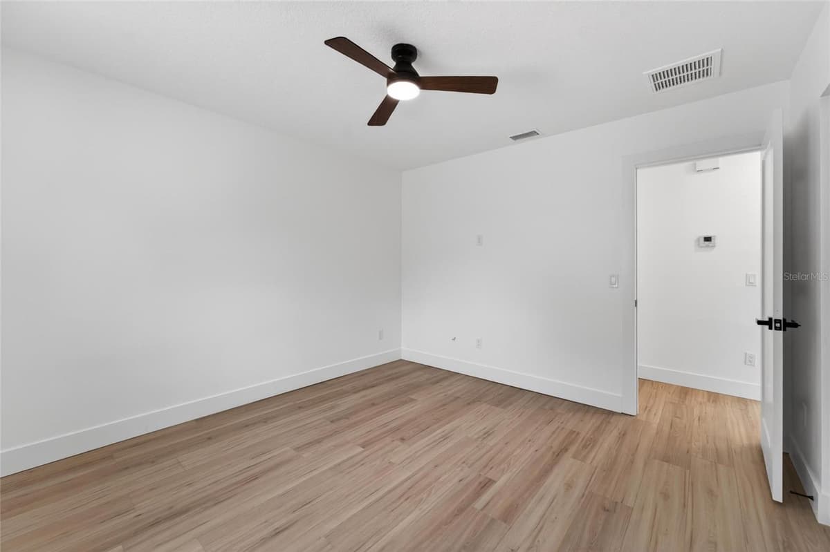 4810 DEL RIO WAY — photo 18 of 64