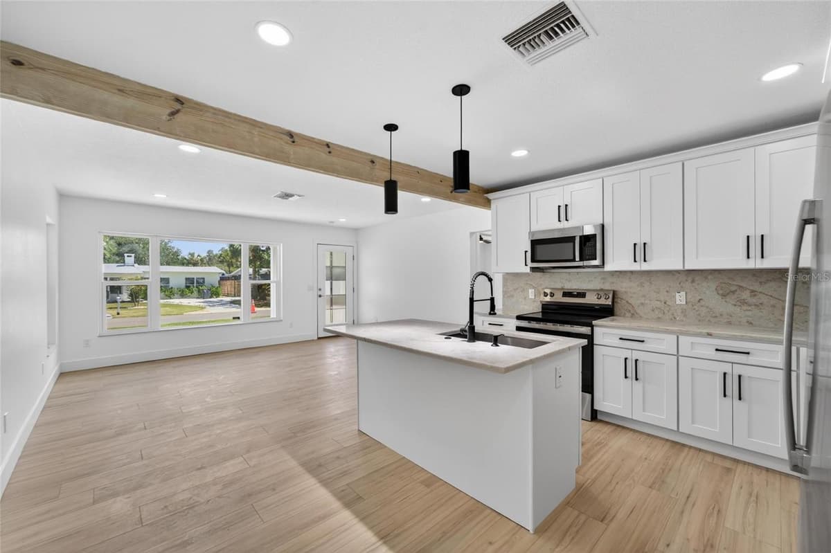 4810 DEL RIO WAY — photo 13 of 64