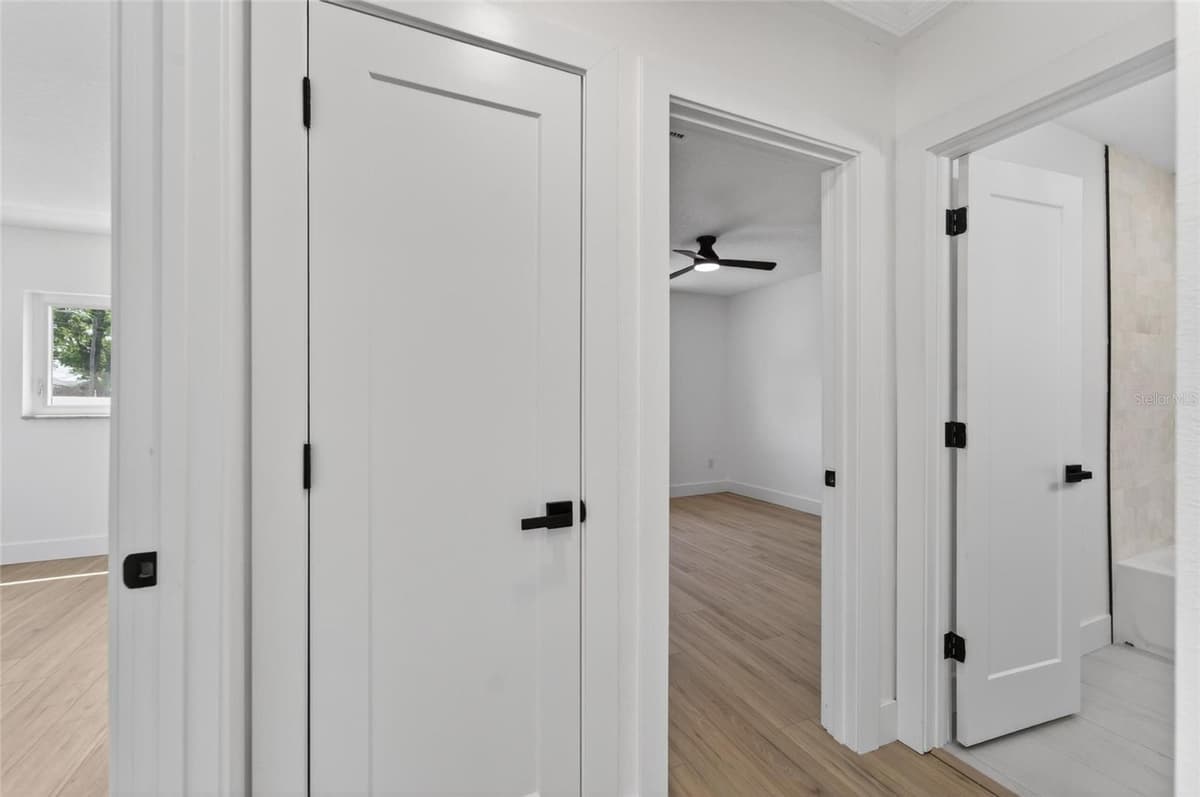 4810 DEL RIO WAY — photo 14 of 64