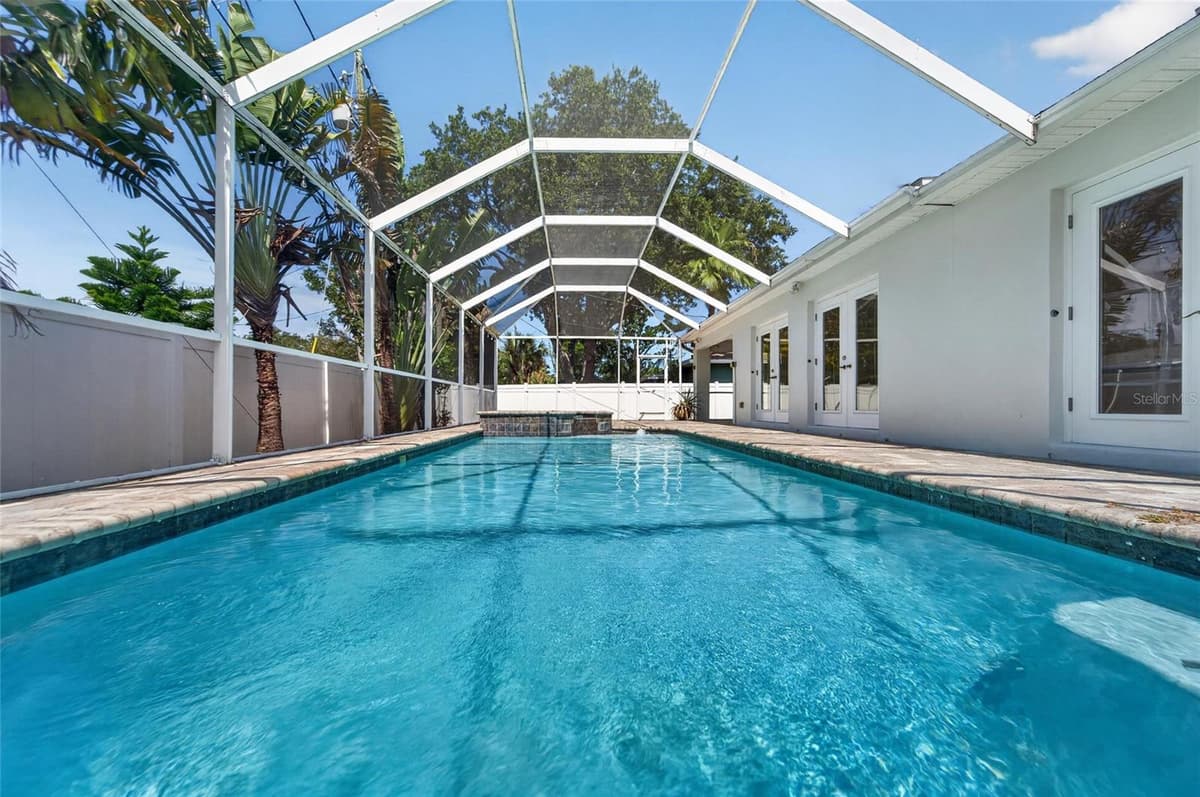 4810 DEL RIO WAY — photo 46 of 64