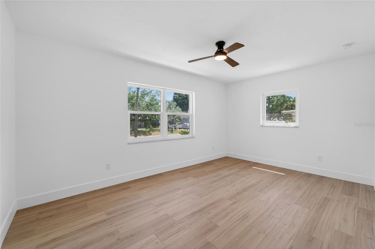 4810 DEL RIO WAY — photo 15 of 64