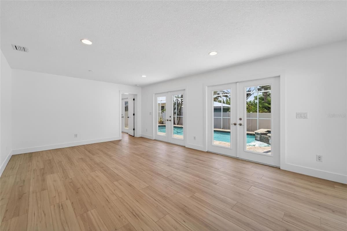 4810 DEL RIO WAY — photo 29 of 64