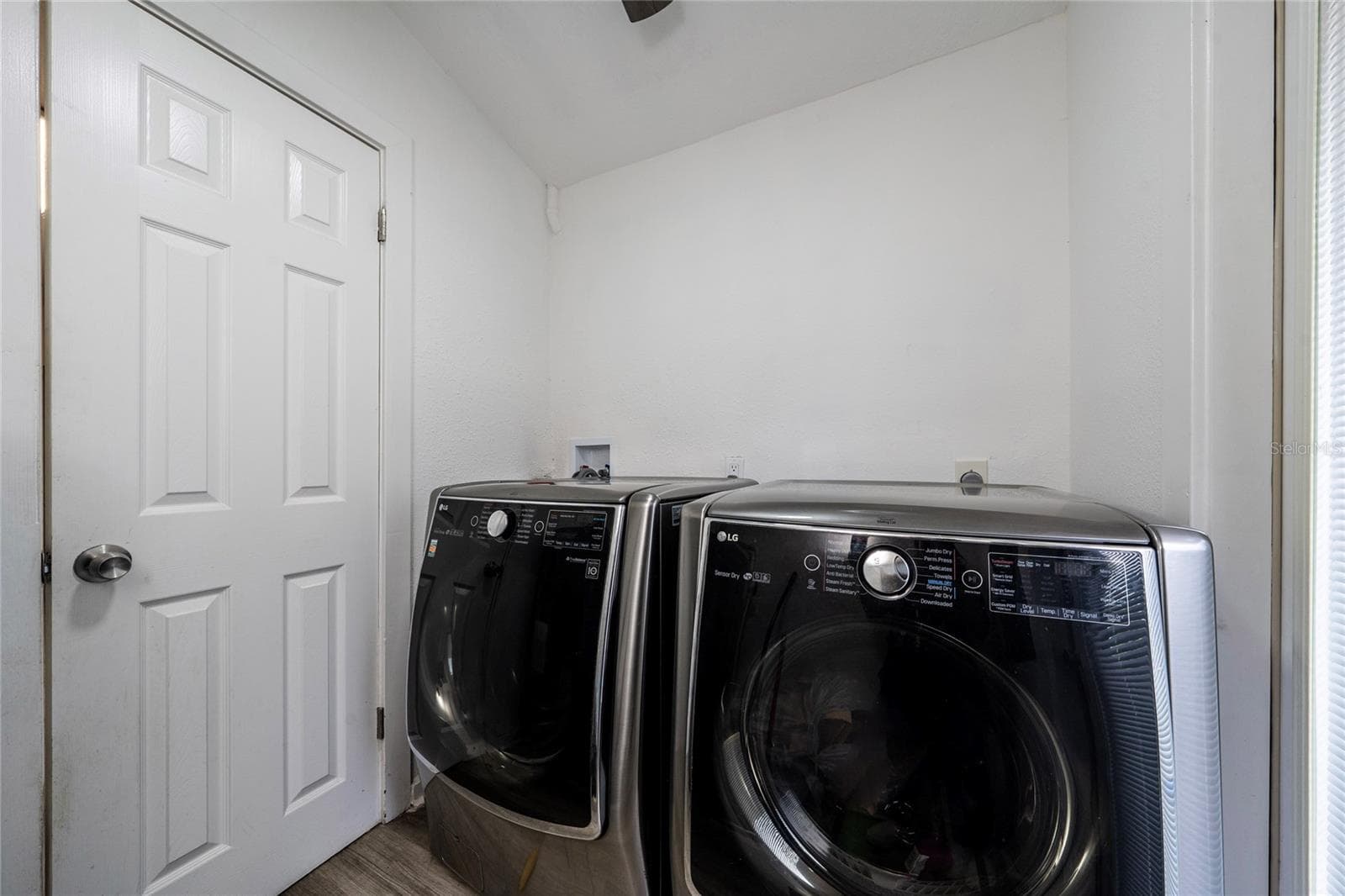 357 RIDGEWOOD STREET — photo 16 of 36