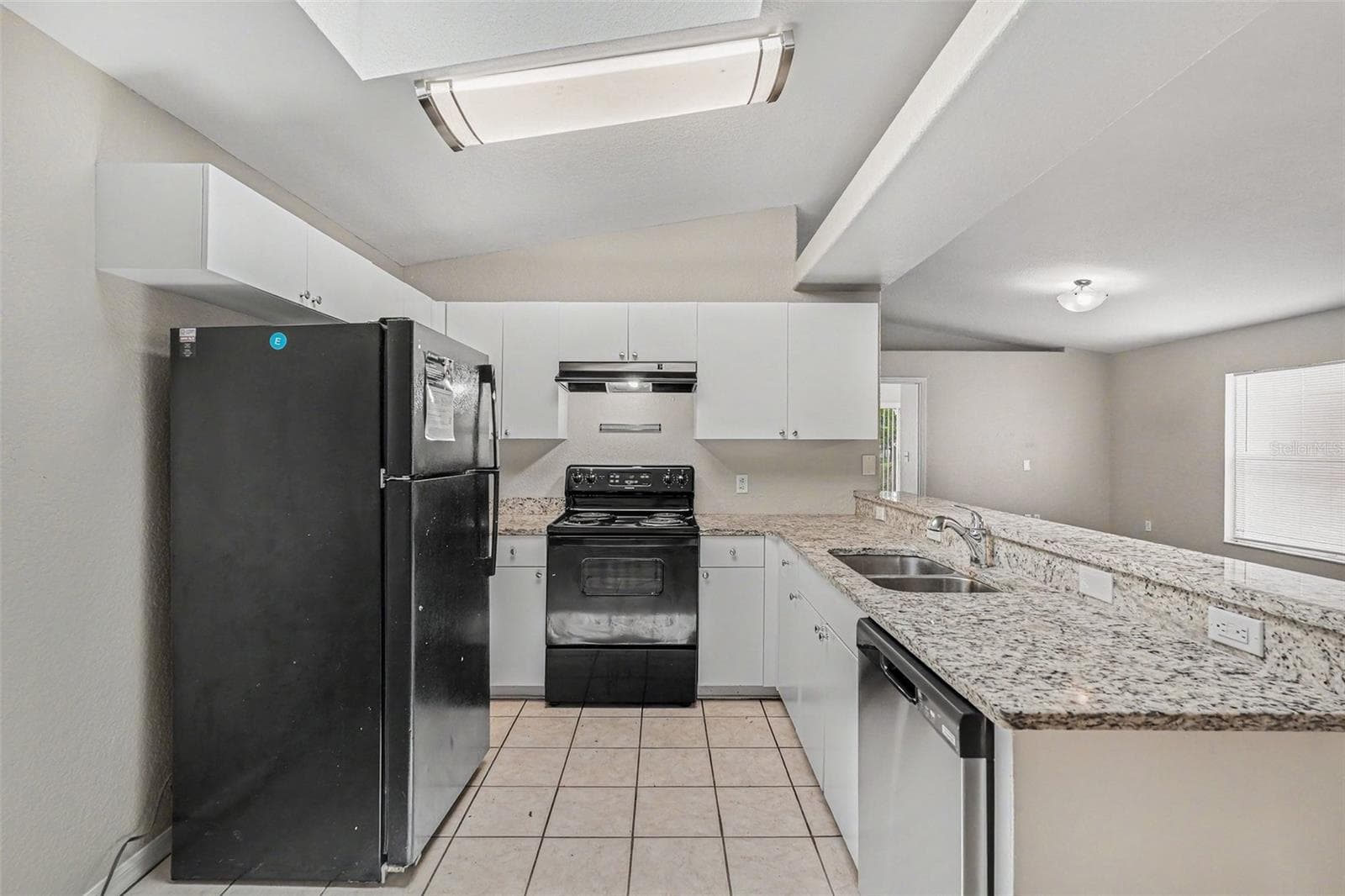 23110 DOVER DRIVE — photo 5 of 18