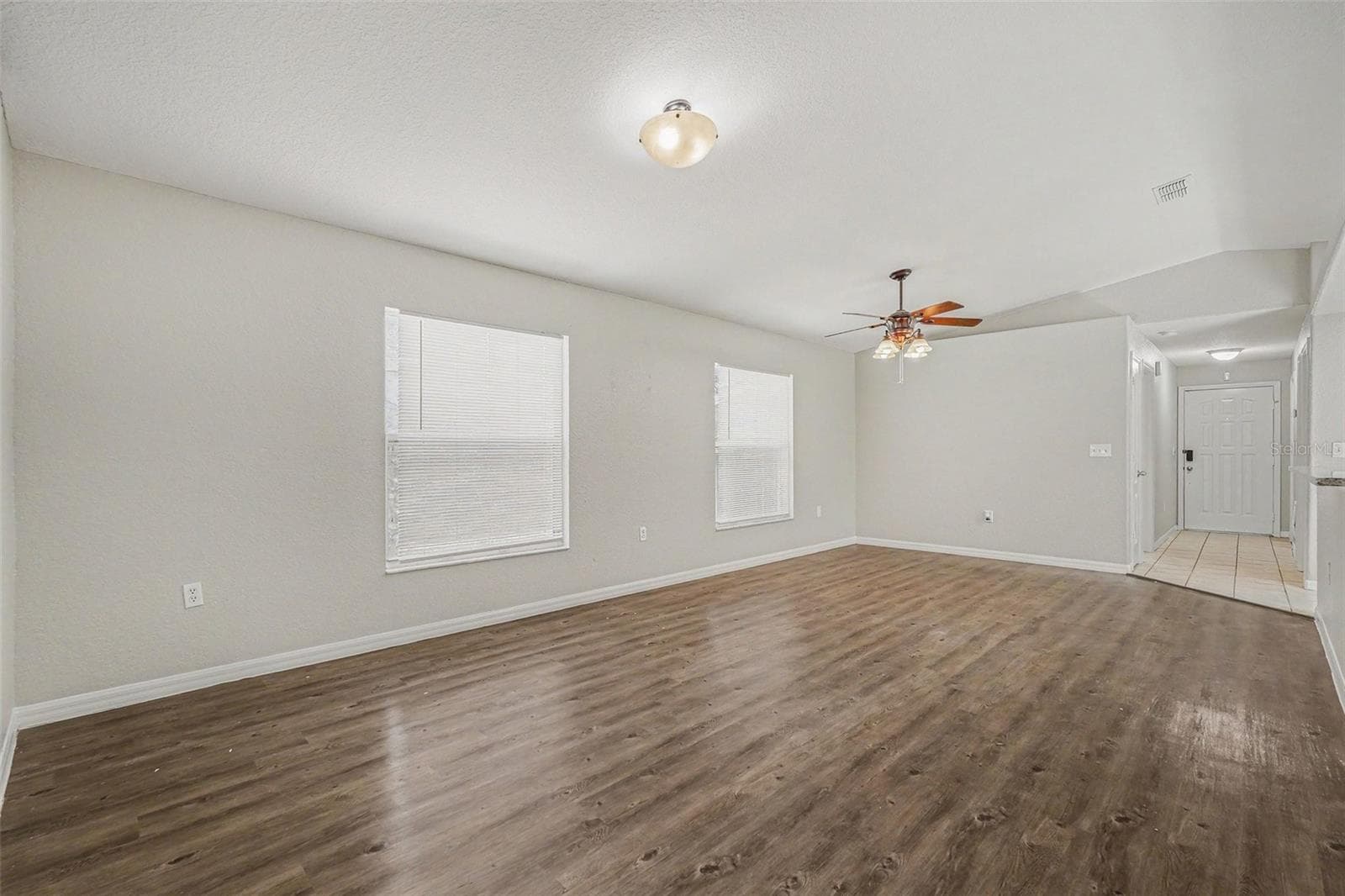 23110 DOVER DRIVE — photo 3 of 18