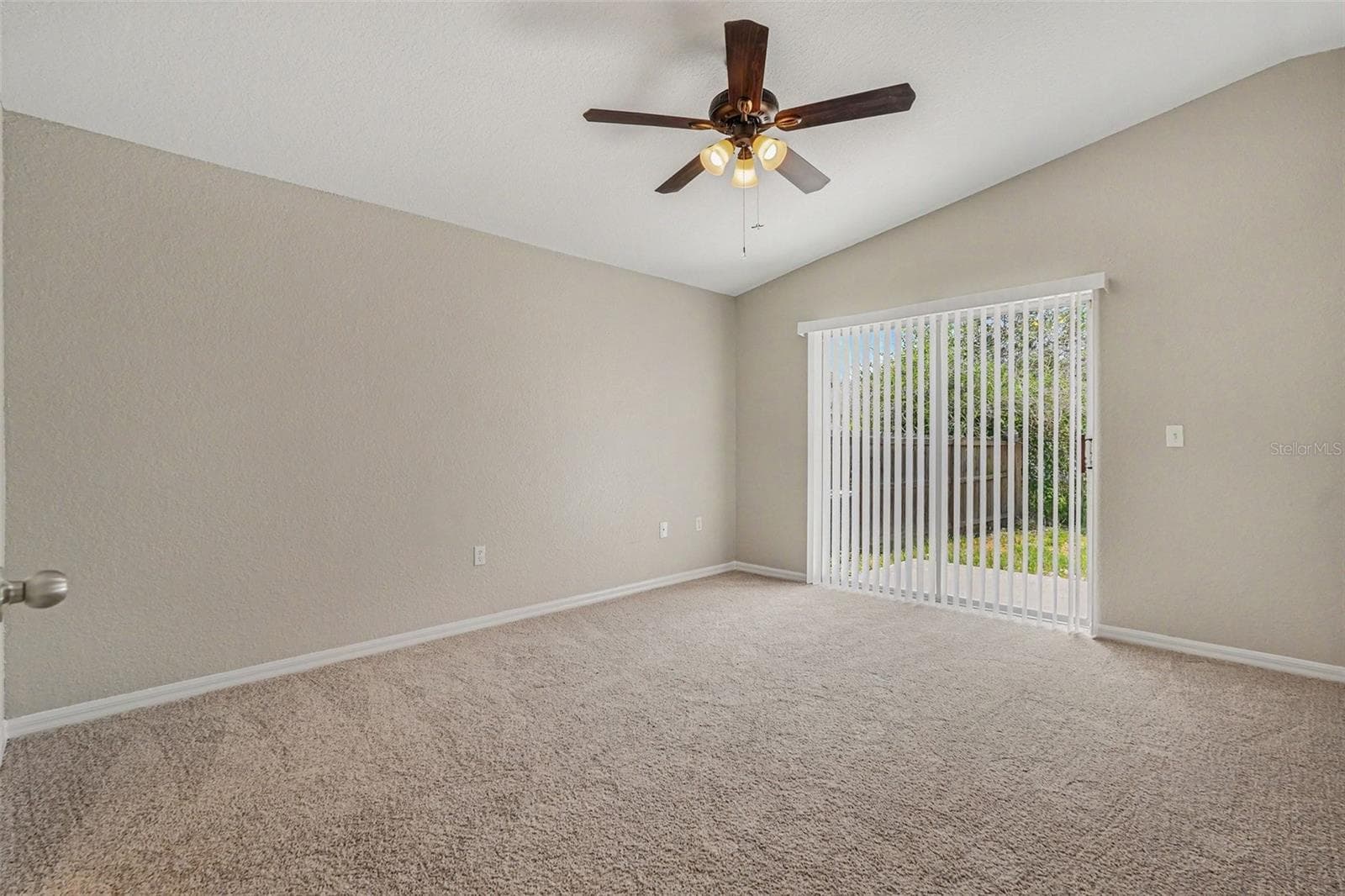 23110 DOVER DRIVE — photo 9 of 18