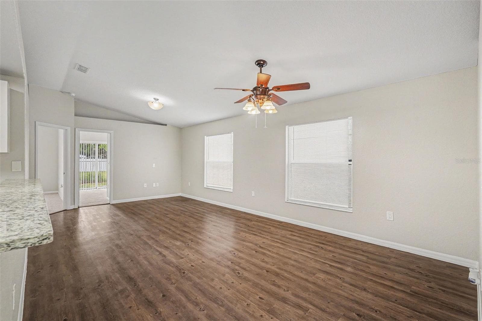 23110 DOVER DRIVE — photo 8 of 18