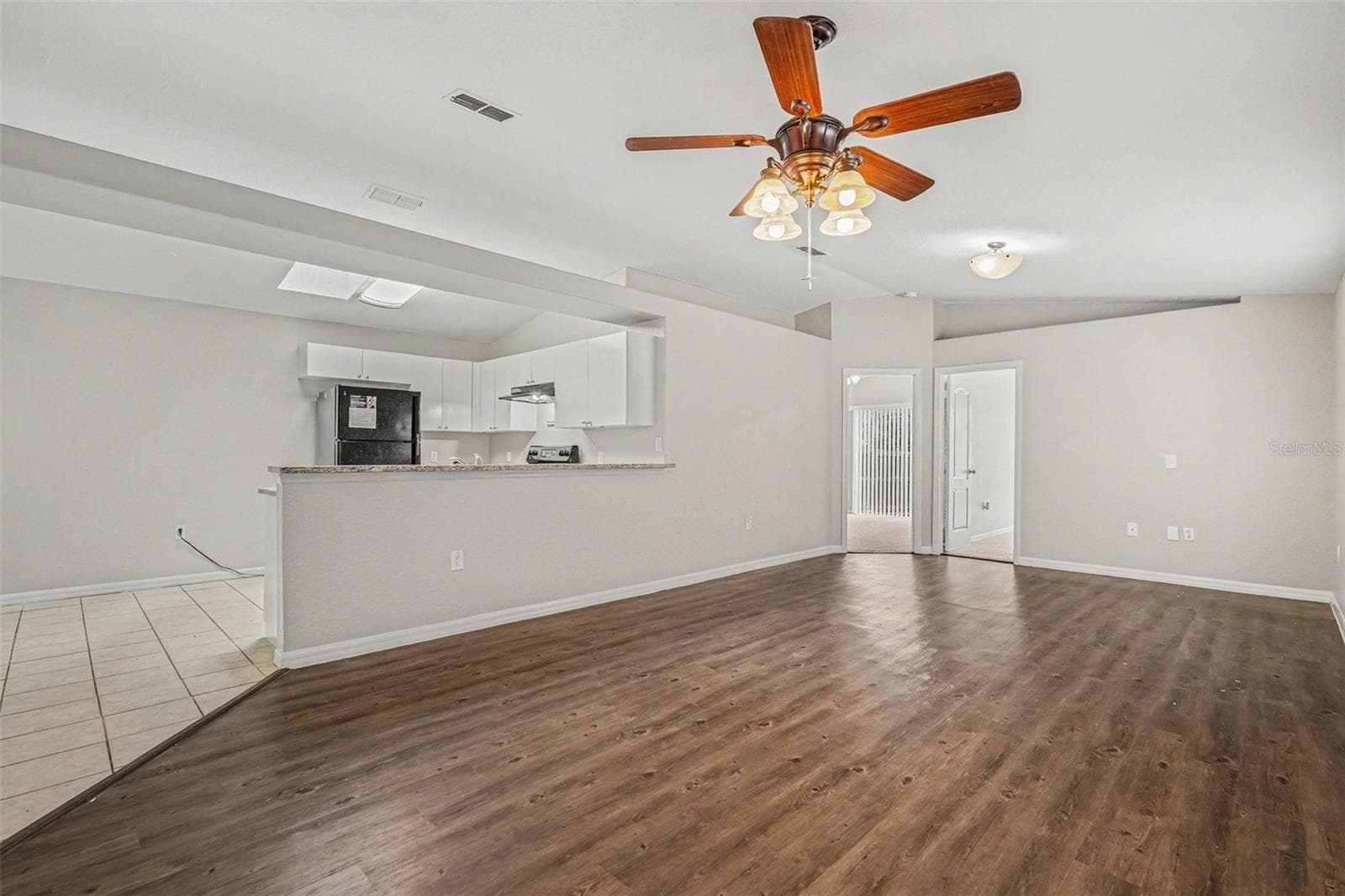 23110 DOVER DRIVE — photo 7 of 18