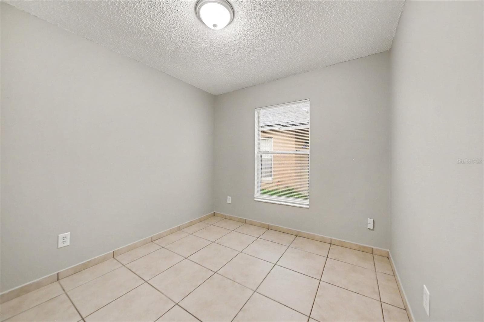 1162 SHOSHANNA DRIVE — photo 9 of 16