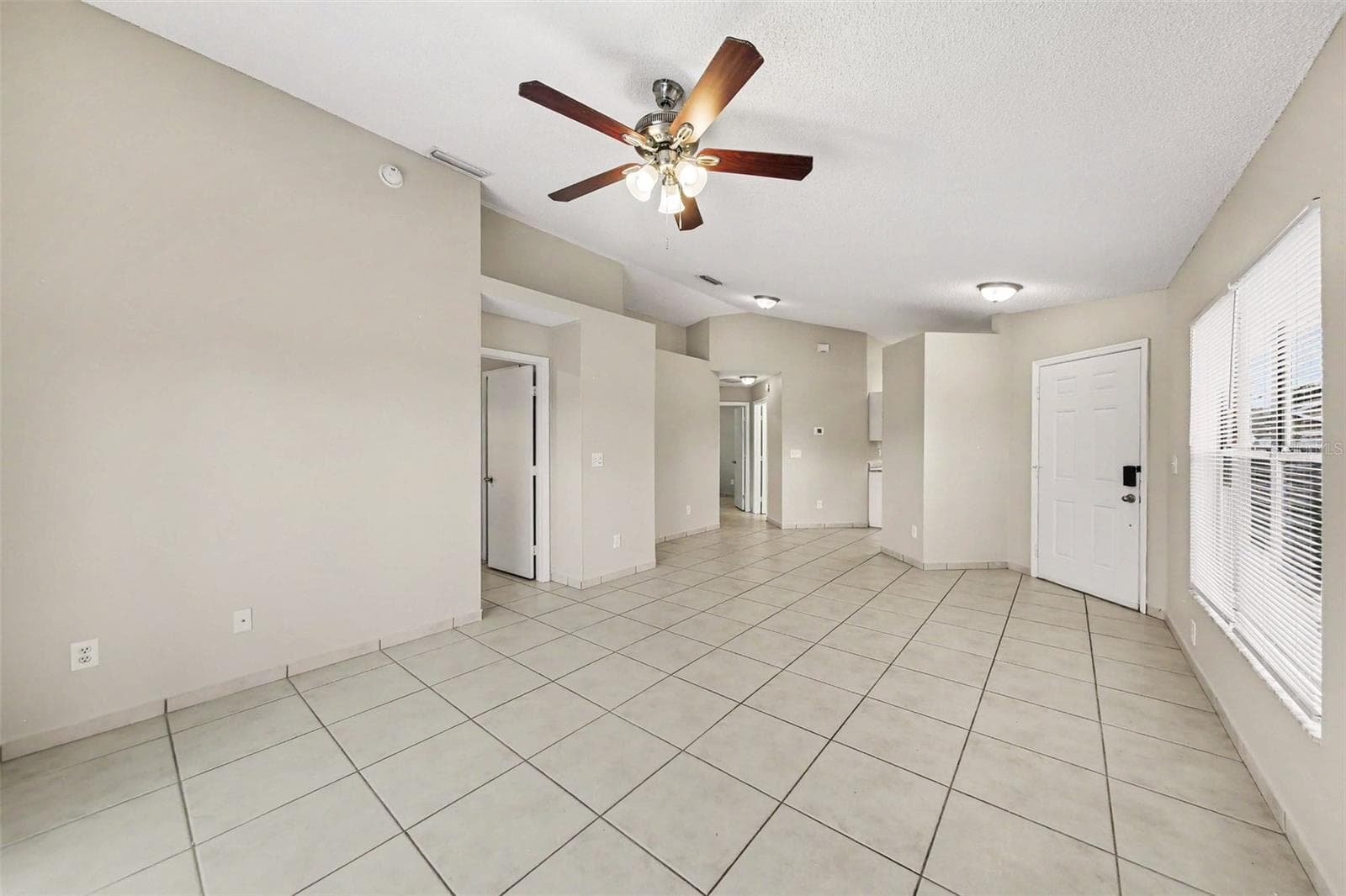 1162 SHOSHANNA DRIVE — photo 4 of 16