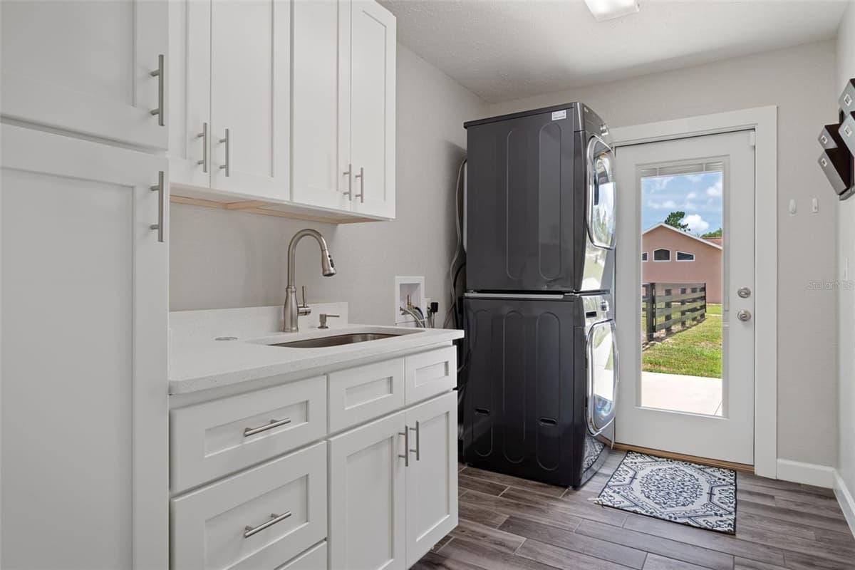 4200 PINE RIDGE BOULEVARD — photo 50 of 68