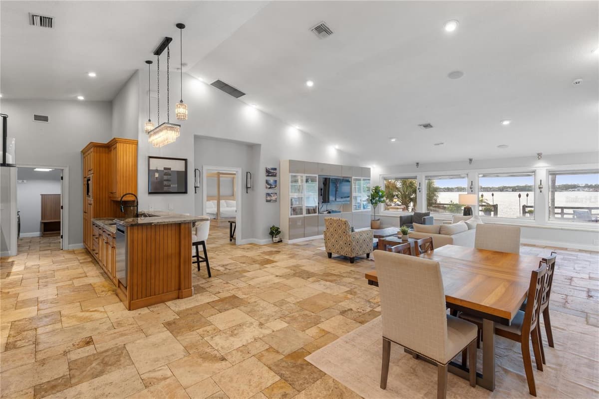 2201 COVE COURT — photo 30 of 50
