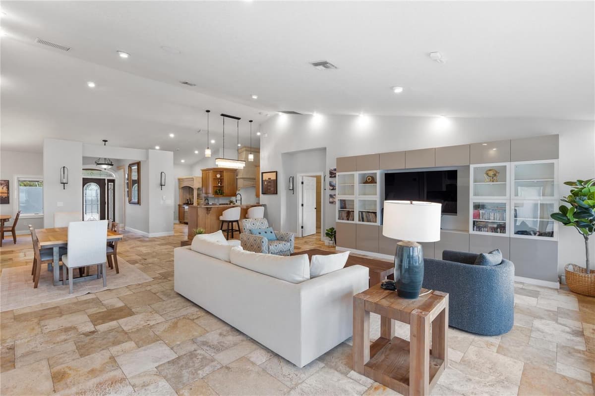 2201 COVE COURT — photo 24 of 50