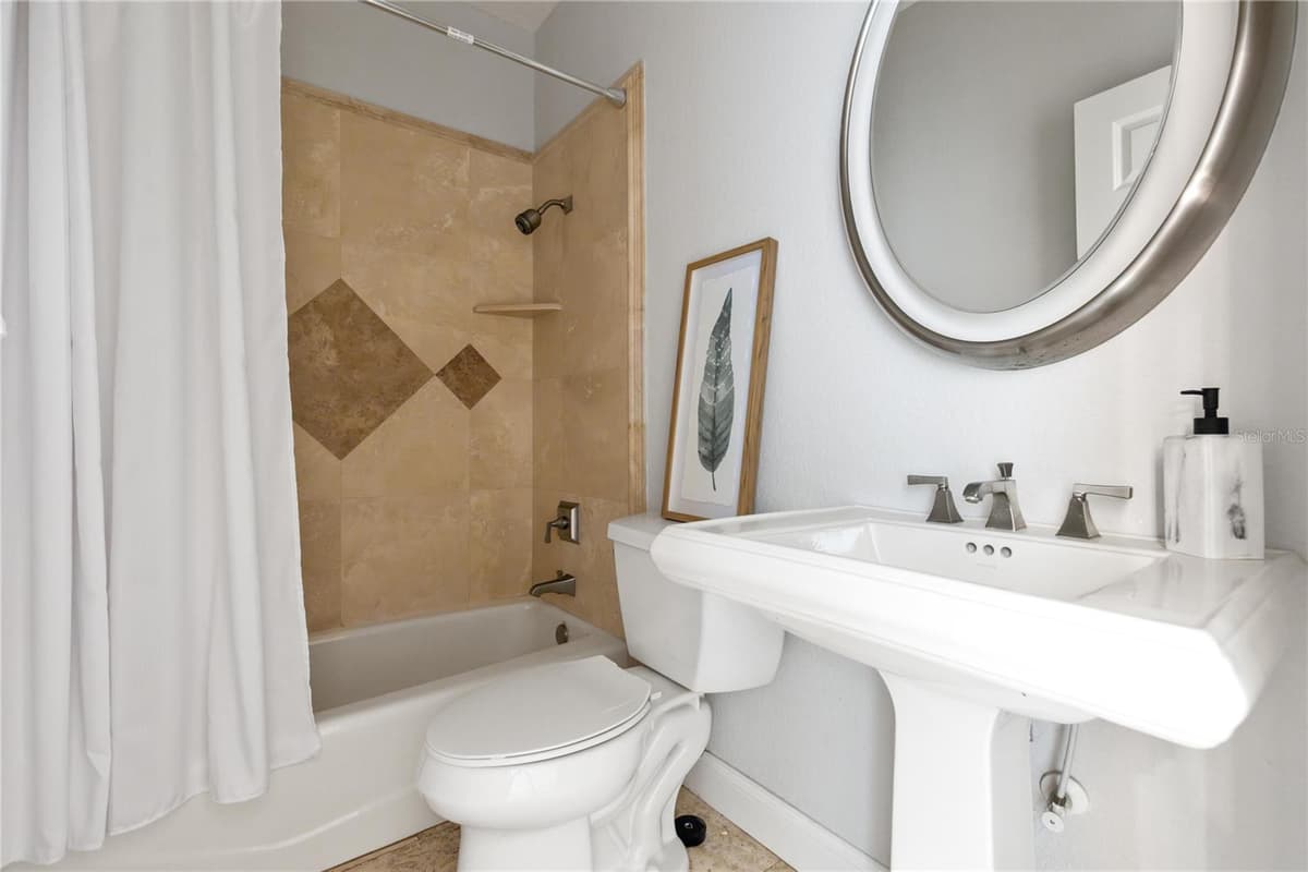 2201 COVE COURT — photo 38 of 50