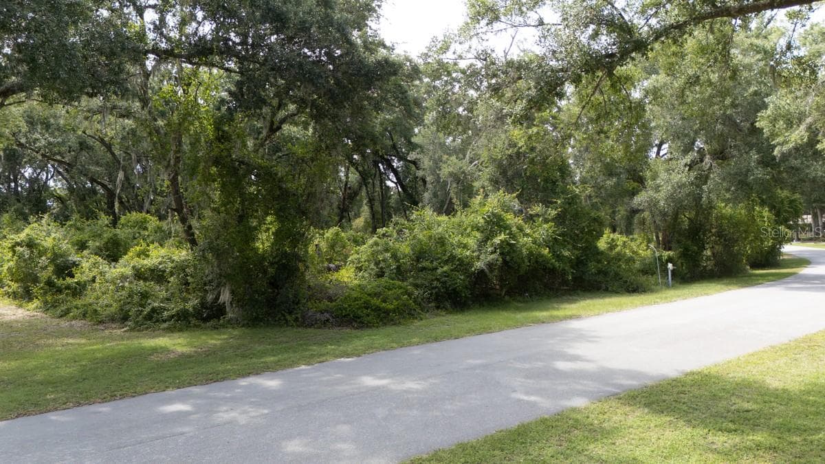 160 STEEPLECHASE CIRCLE — photo 1 of 8