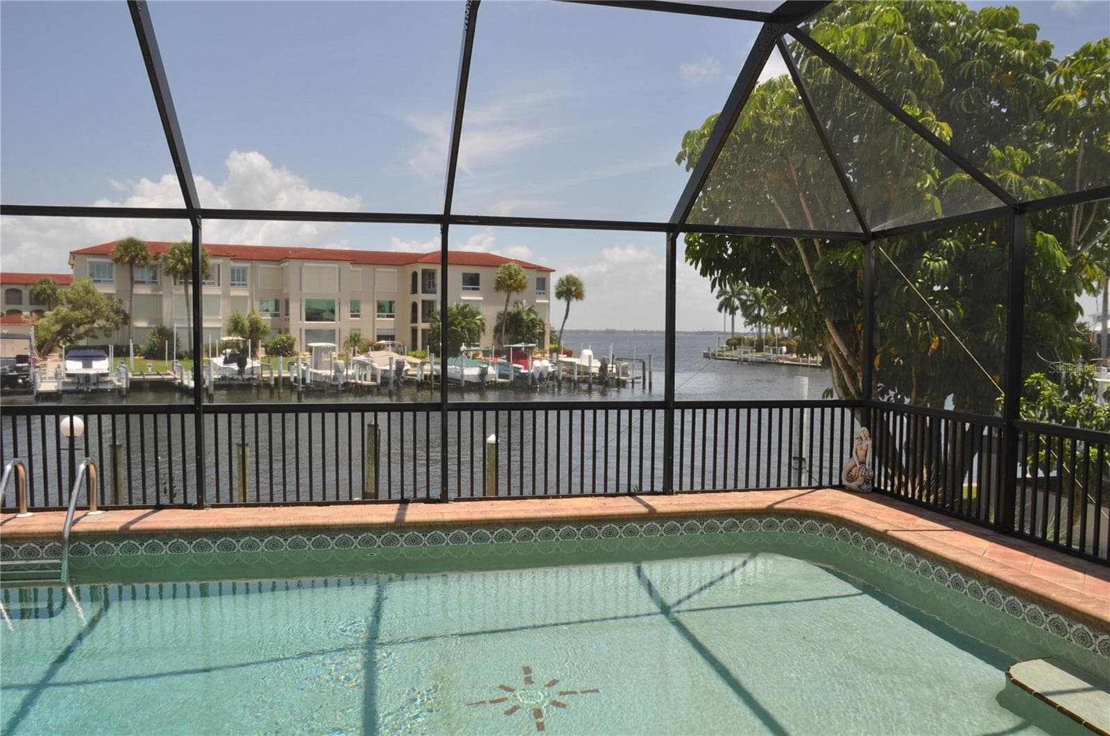 2750 AQUA COURT — photo 4 of 6