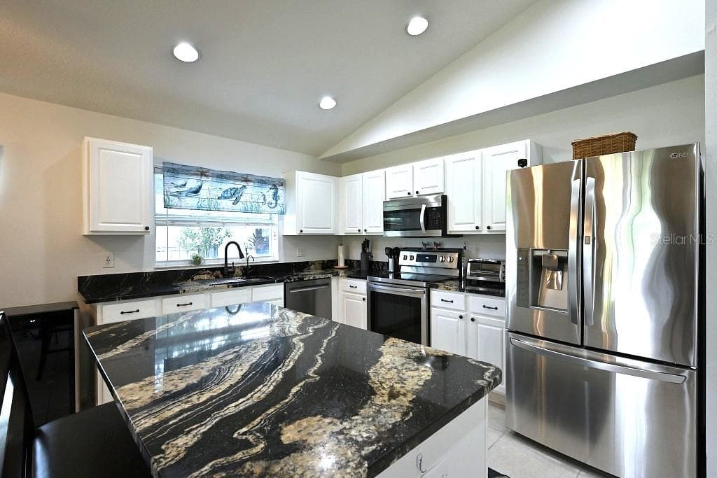 15424 OSPREY GLEN DRIVE — photo 15 of 45