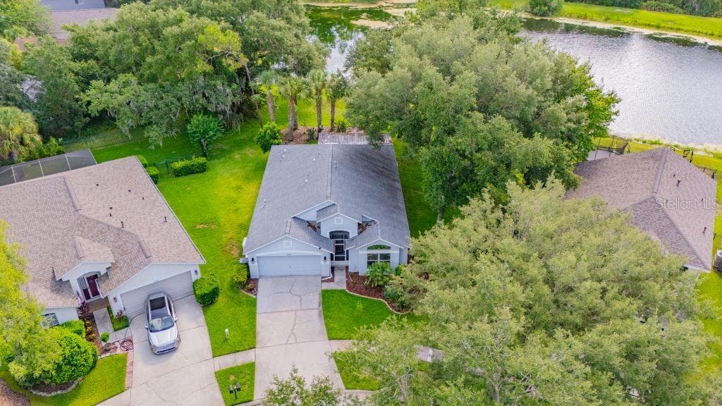 15424 OSPREY GLEN DRIVE — photo 32 of 45
