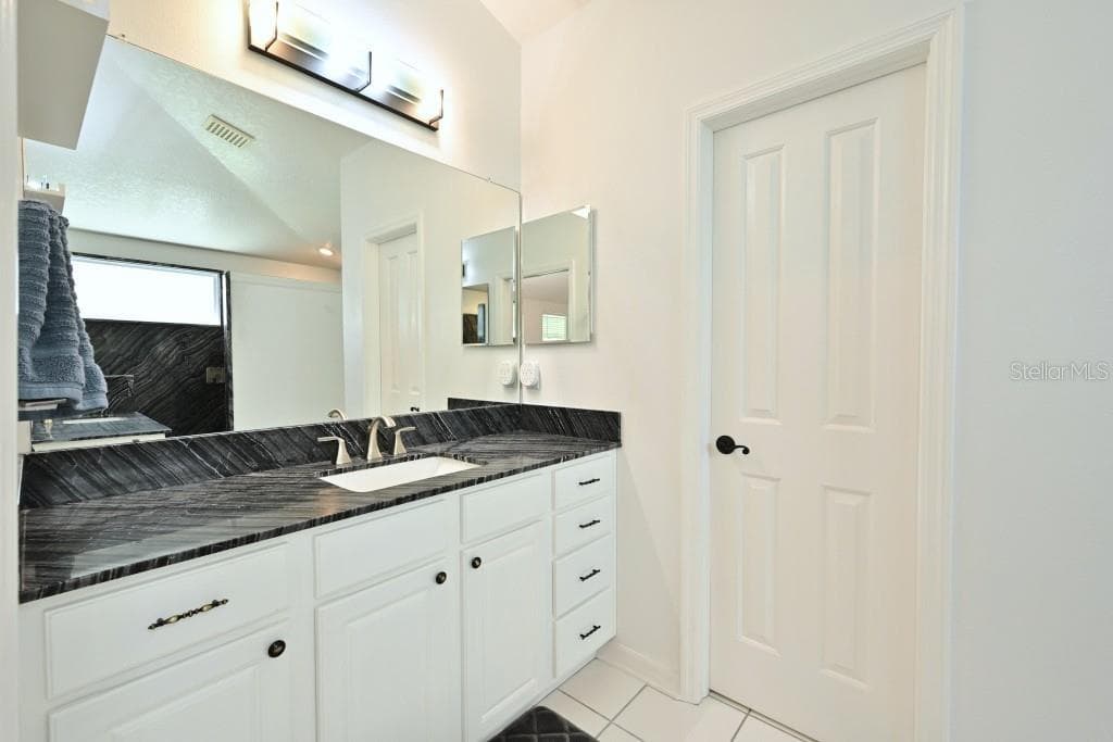 15424 OSPREY GLEN DRIVE — photo 23 of 45