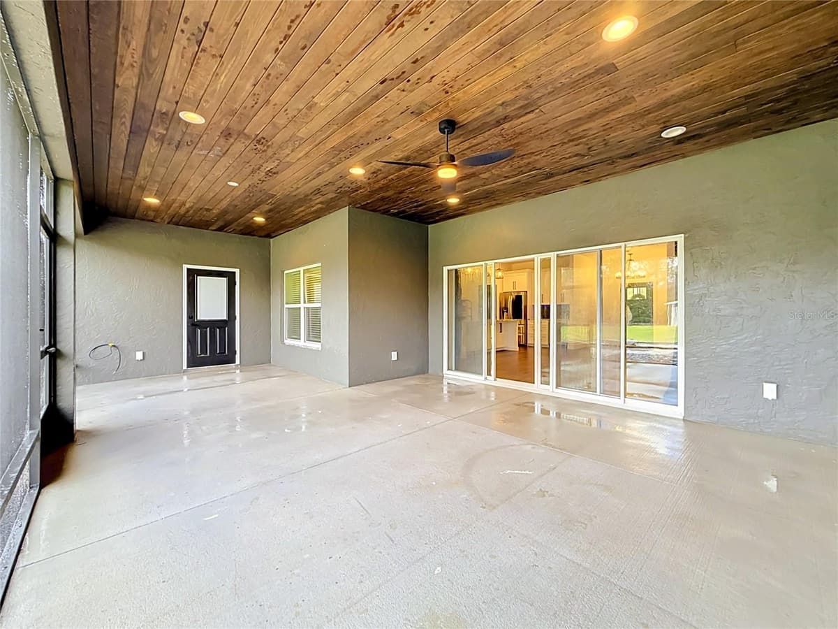 44524 CROSS COUNTRY BOULEVARD — photo 44 of 59