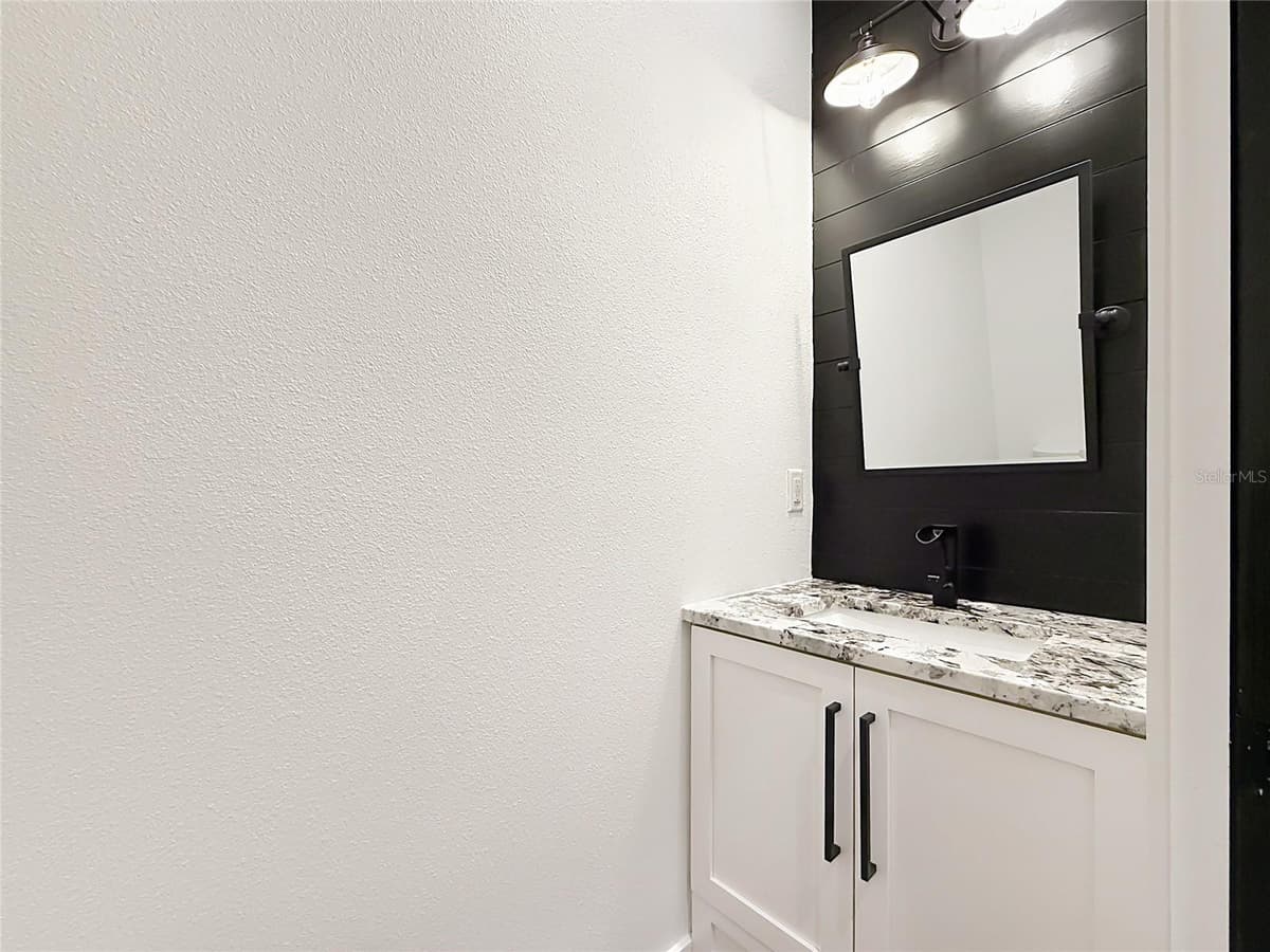 44524 CROSS COUNTRY BOULEVARD — photo 38 of 59
