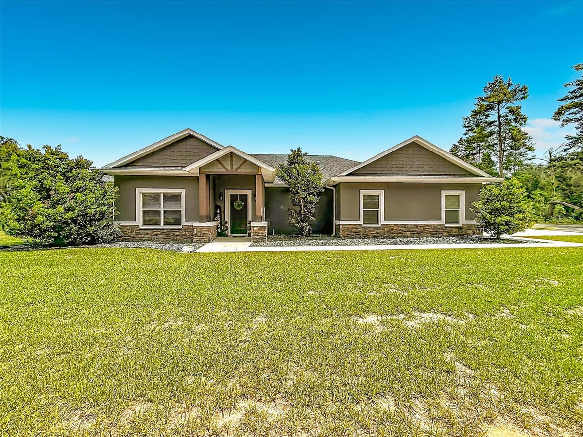 44524 CROSS COUNTRY BOULEVARD — photo 1 of 59