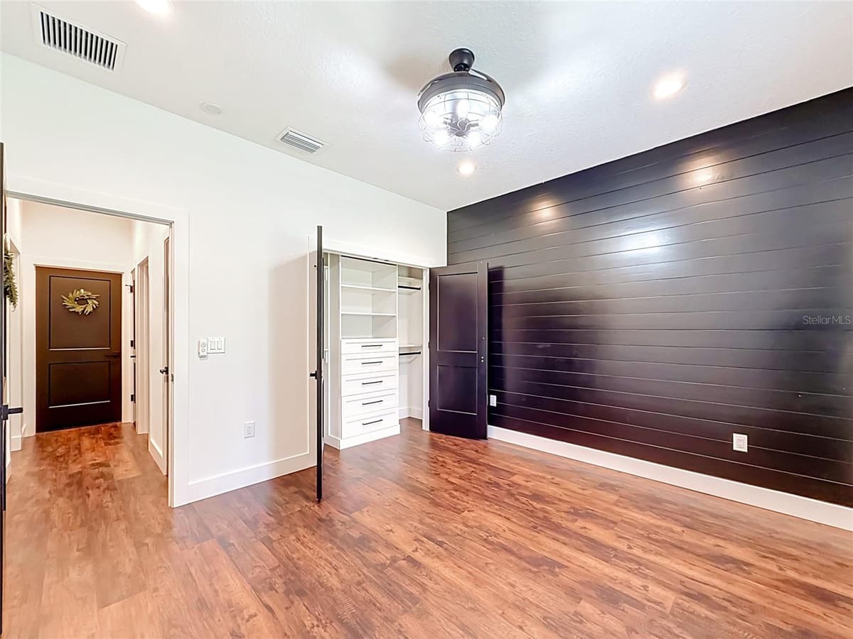 44524 CROSS COUNTRY BOULEVARD — photo 33 of 59